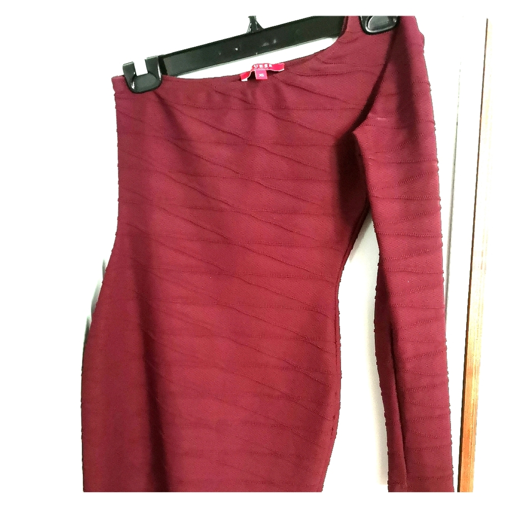 💮 GUESS Burgundy Dress 💮